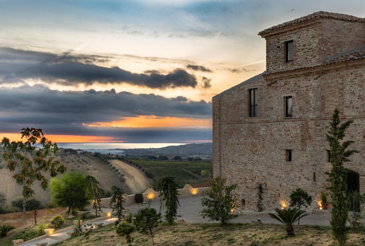 Castello Di Petecciano B&B Mosciano Sant'Angelo Exterior photo