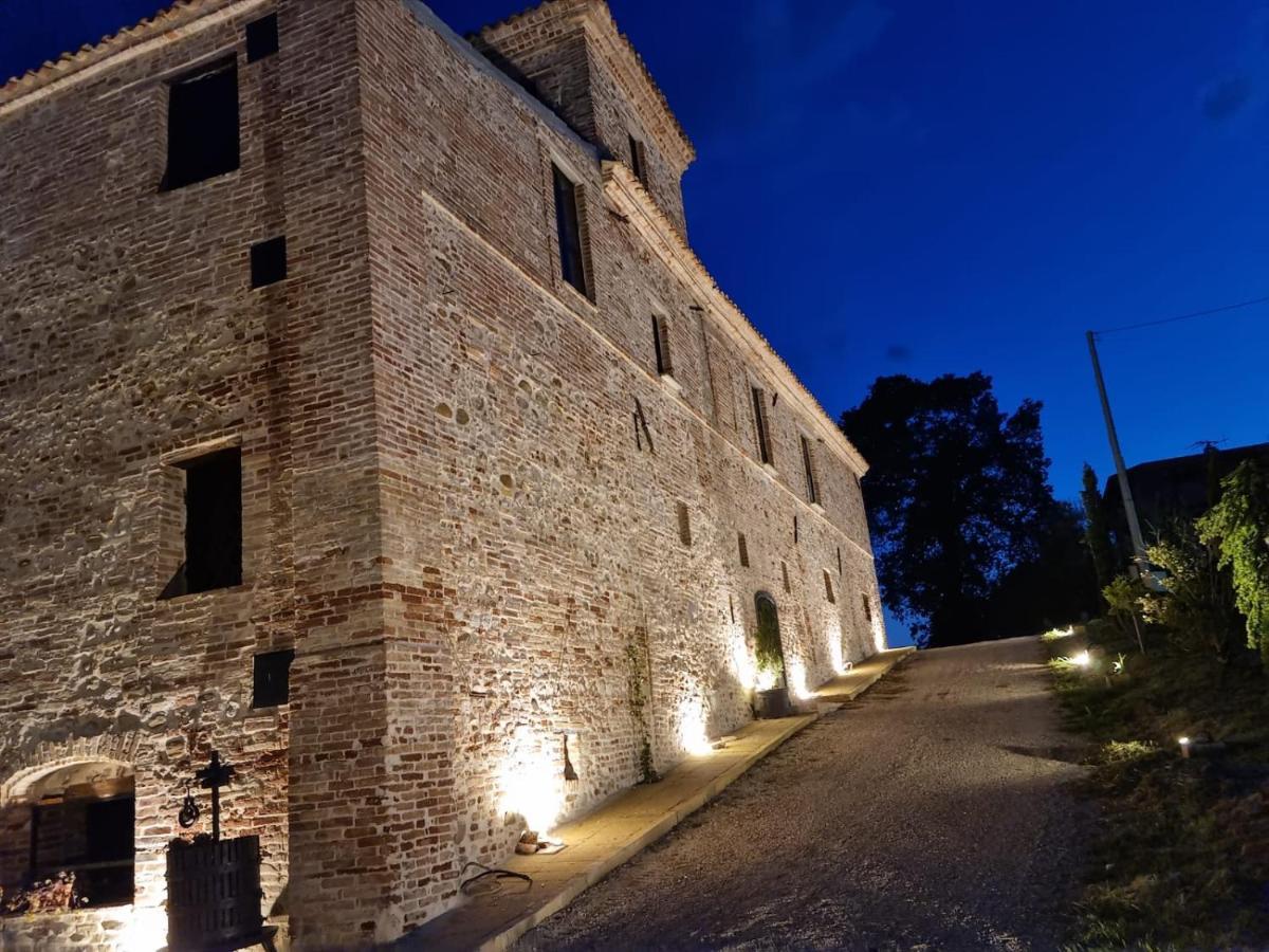 Castello Di Petecciano B&B Mosciano Sant'Angelo Exterior photo