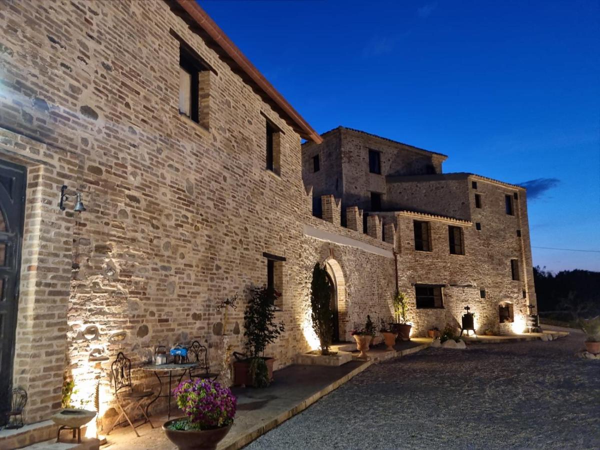 Castello Di Petecciano B&B Mosciano Sant'Angelo Exterior photo