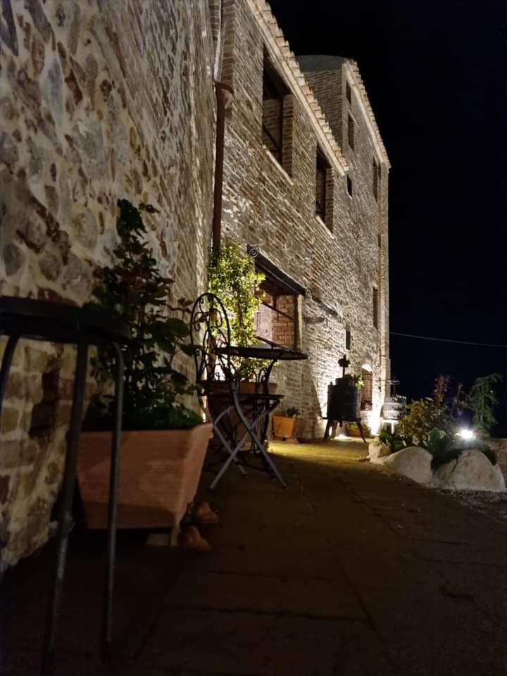 Castello Di Petecciano B&B Mosciano Sant'Angelo Exterior photo